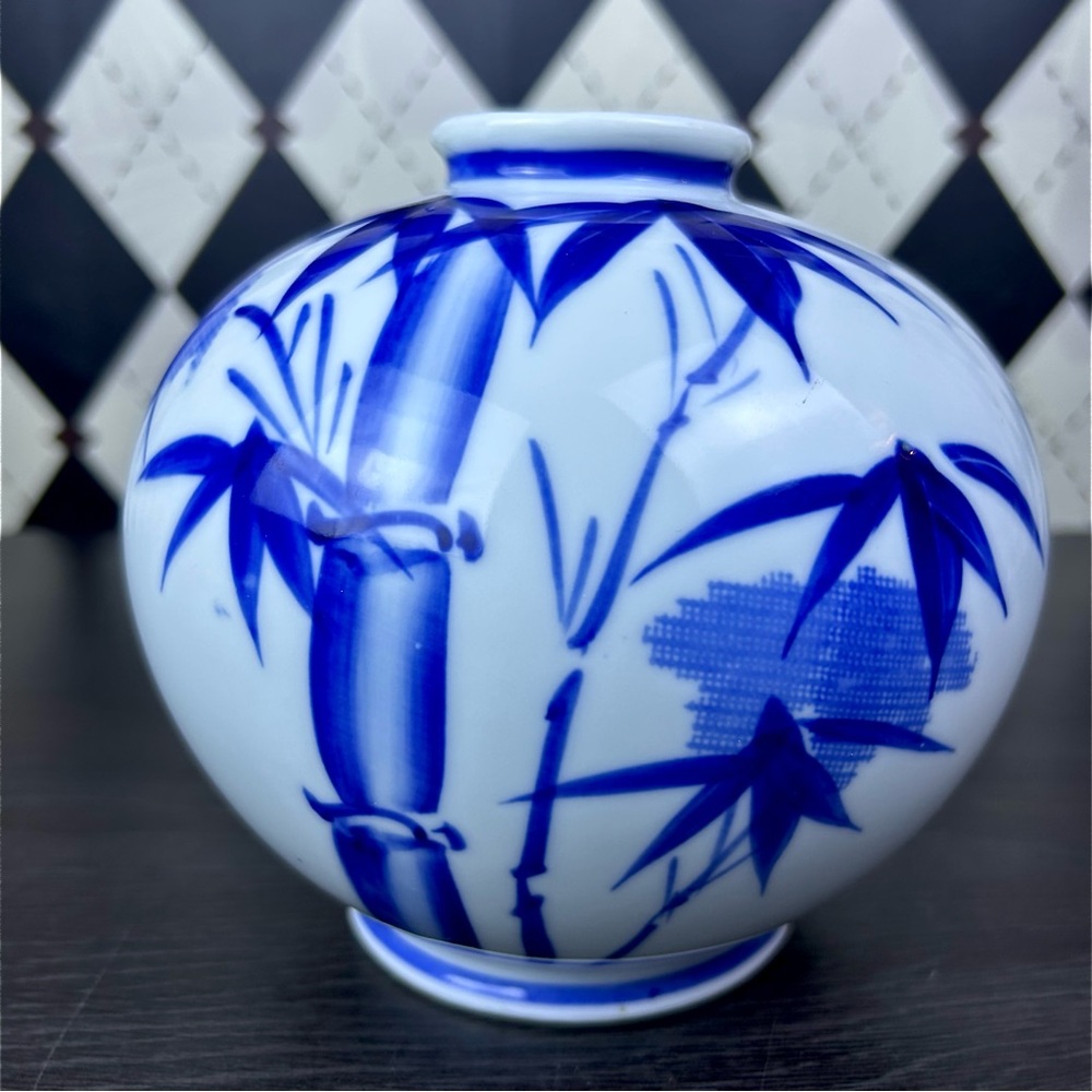 Blue White Porcelain Bamboo Vase Chinoiserie‎ 6.5” Grandmillenial Japan Decor - Picture 17 of 17